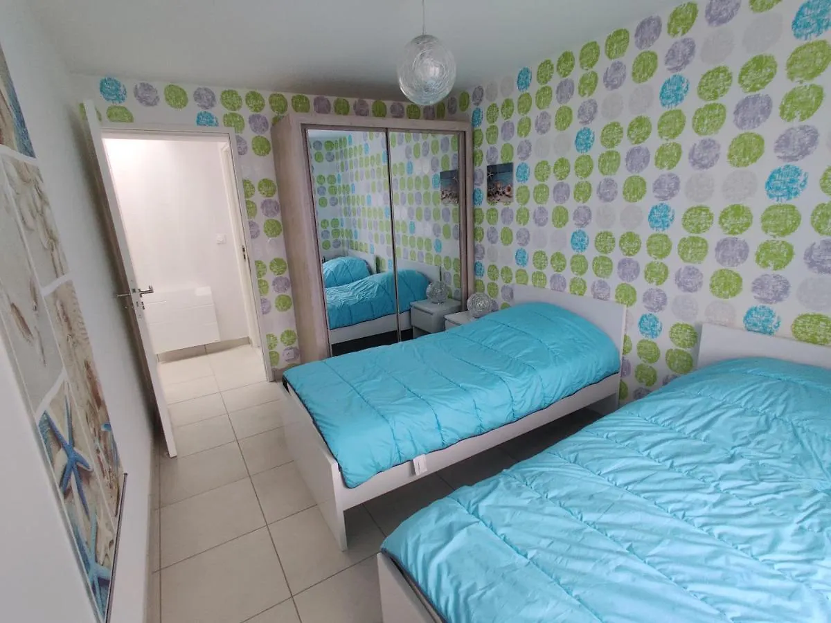 Holiday home Gite Mer Et Plage, 150M From The Beach, Stereden Ar Mor Telgruc-sur-Mer